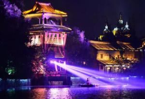【重磅】今晚，國際光影藝術(shù)節(jié)點(diǎn)燈儀式在天鵝湖濕地公園舉行！